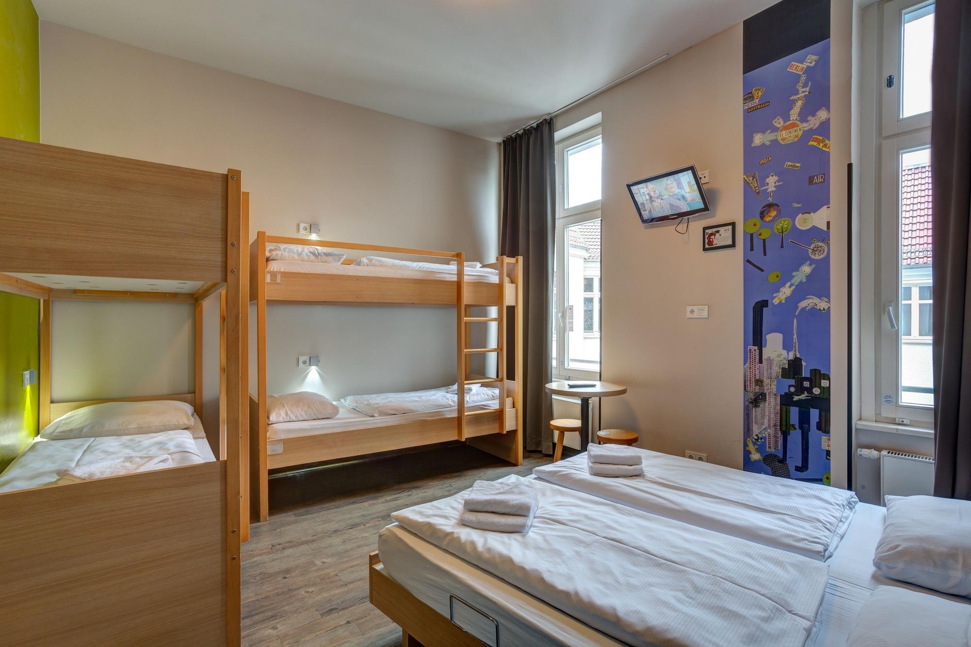 Meininger Hotel Berlin Mitte Екстериор снимка